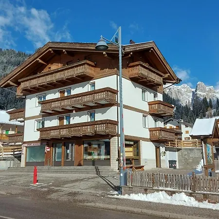 Mansarda Dolores Appartamento Canazei